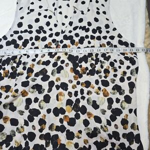 CAbi Black and White Sleeveless Top